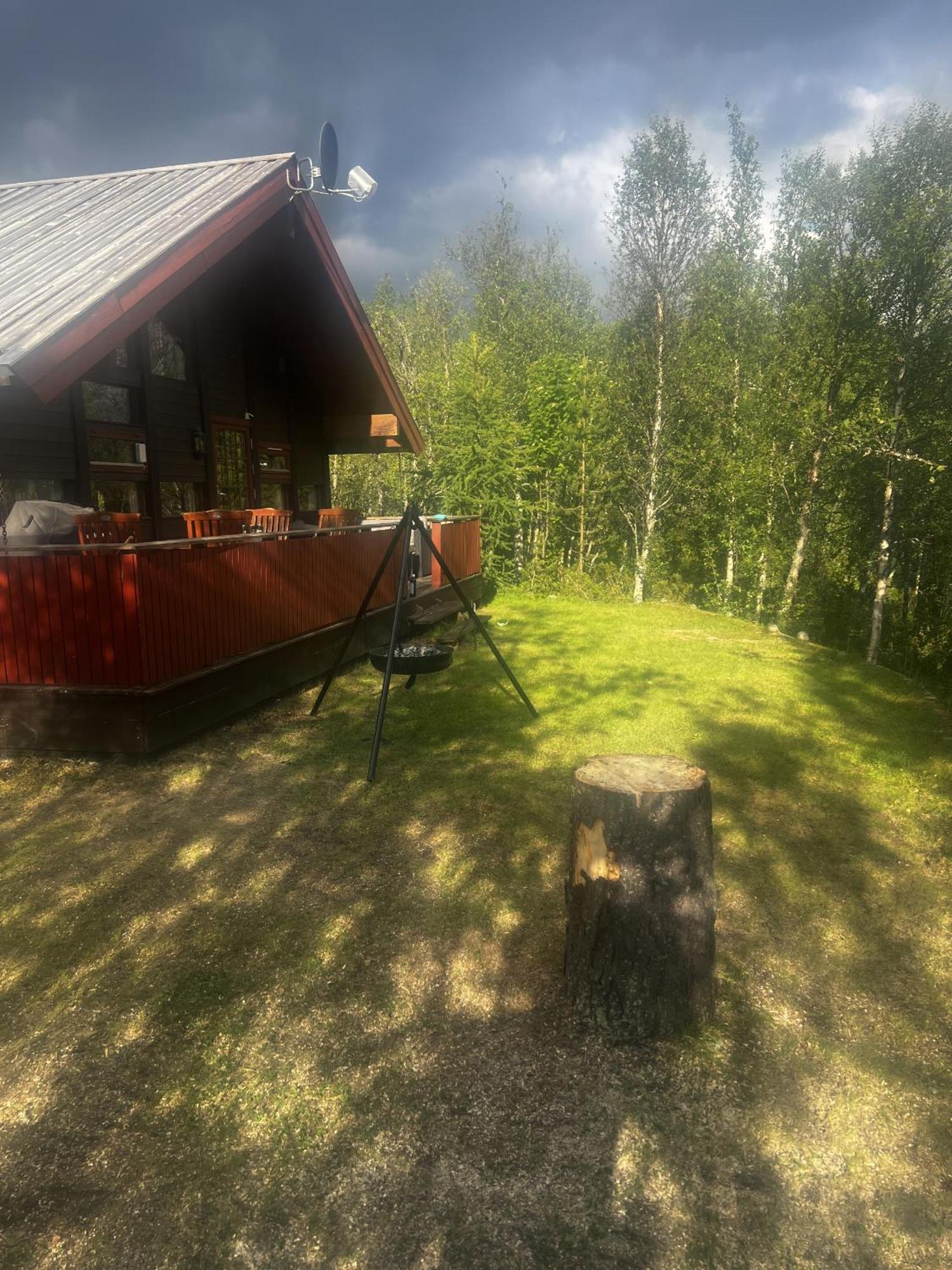 Koselig Hytte Med Usjenert Og Solrik Beliggenhet ヤイロ エクステリア 写真